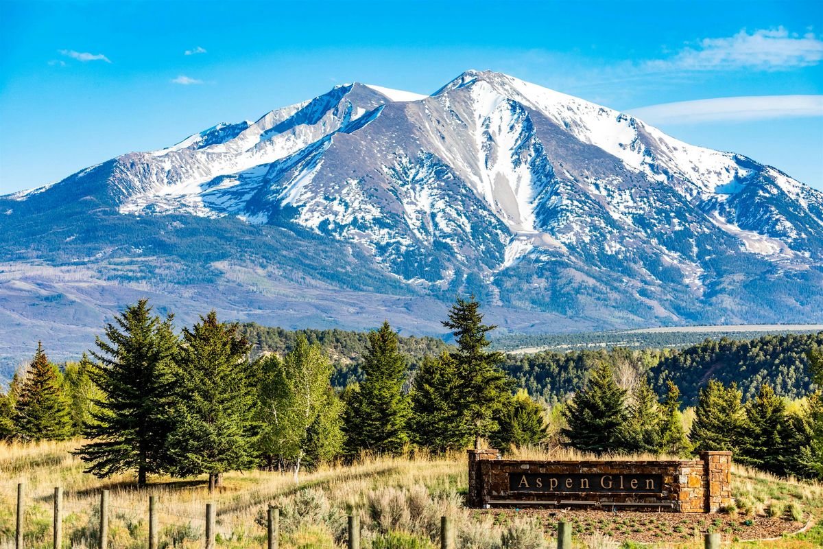 Astonishing Scavenger Hunt - Spectacle & Spuds of Carbondale Hunt