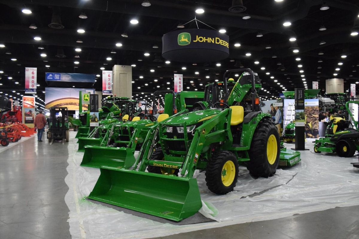 National Farm Machinery Show Championship Tractor Pull at Freedom Hall-KY