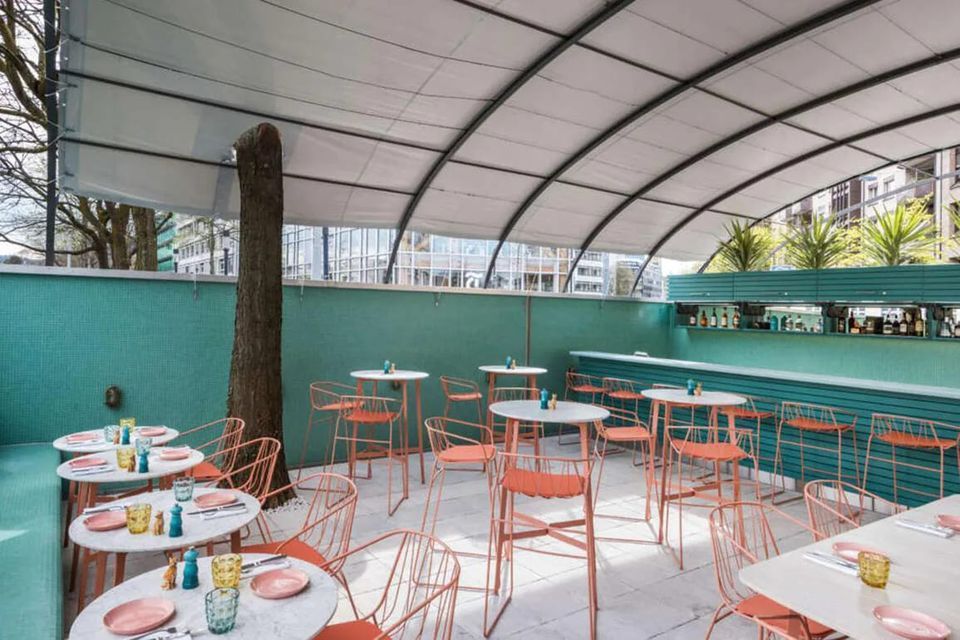 Afterwork Pool Bar (+ Party) HELVETIA Hotel Restaurant Bar, Zurich