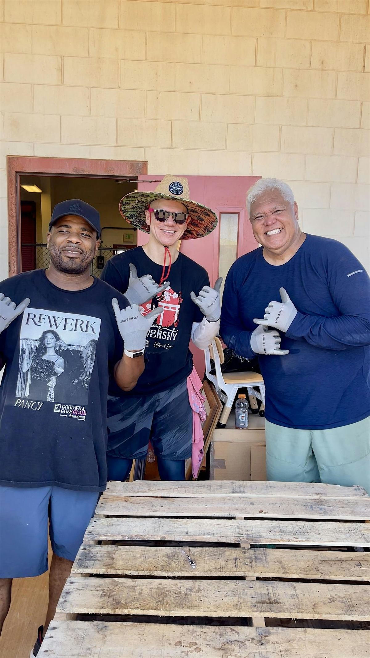 Volunteer Opportunity: Kaua\u02bbi Resource Center Donation Event