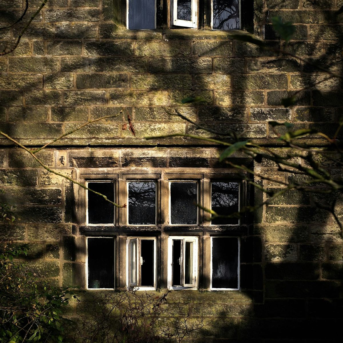 Let Me In: The Bront\u00ebs in Bricks and Mortar