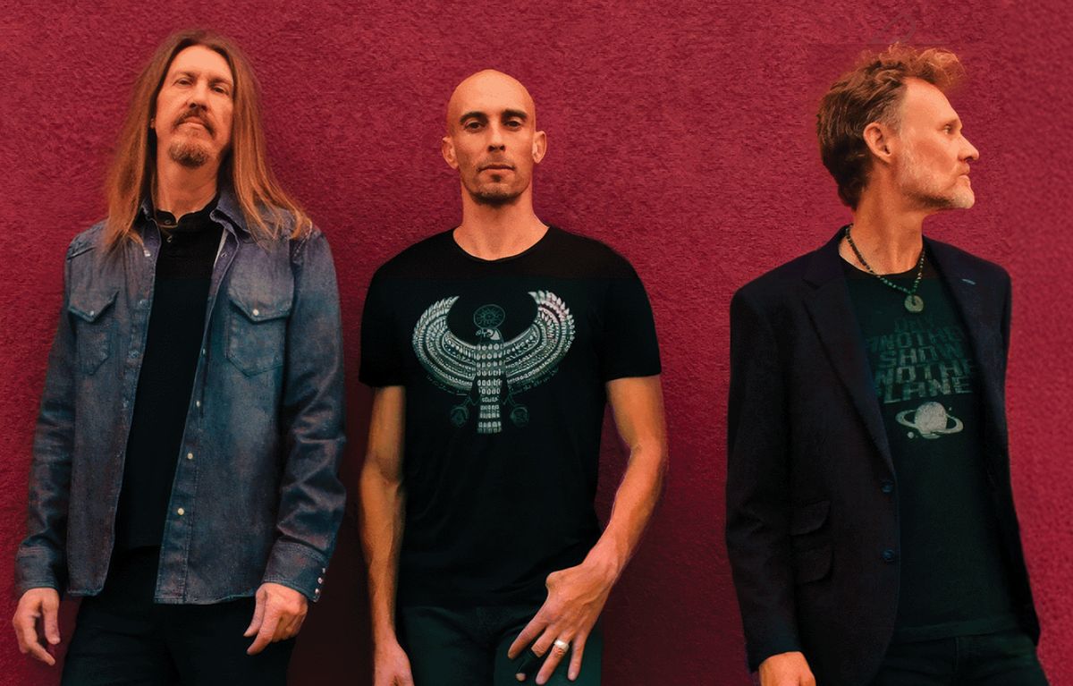 Parking - The Wood Brothers with The Wildmans