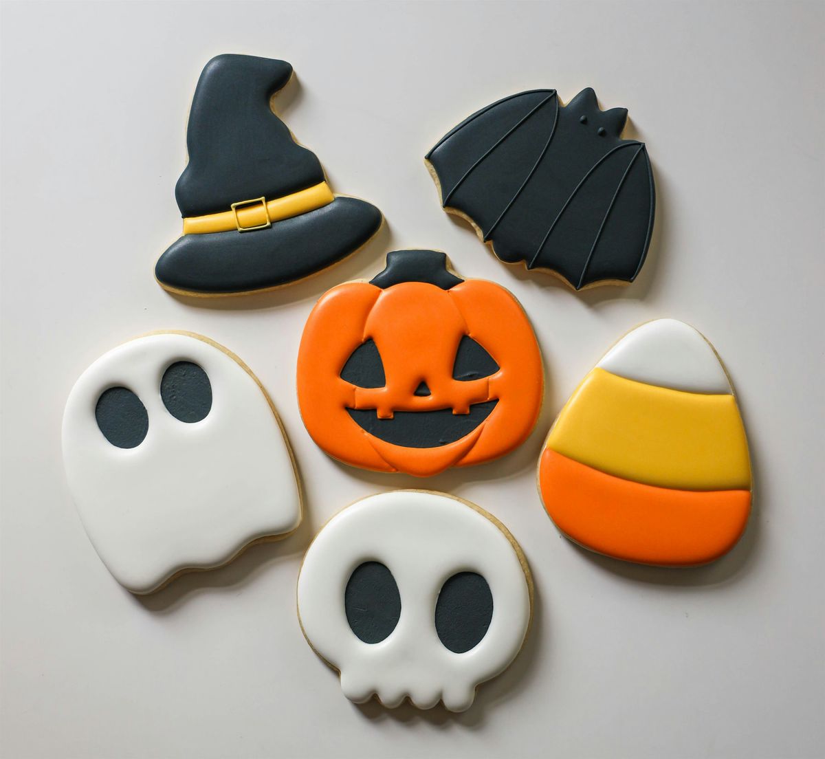 "Bone-Appetit" Beginner Cookie Decorating Class!