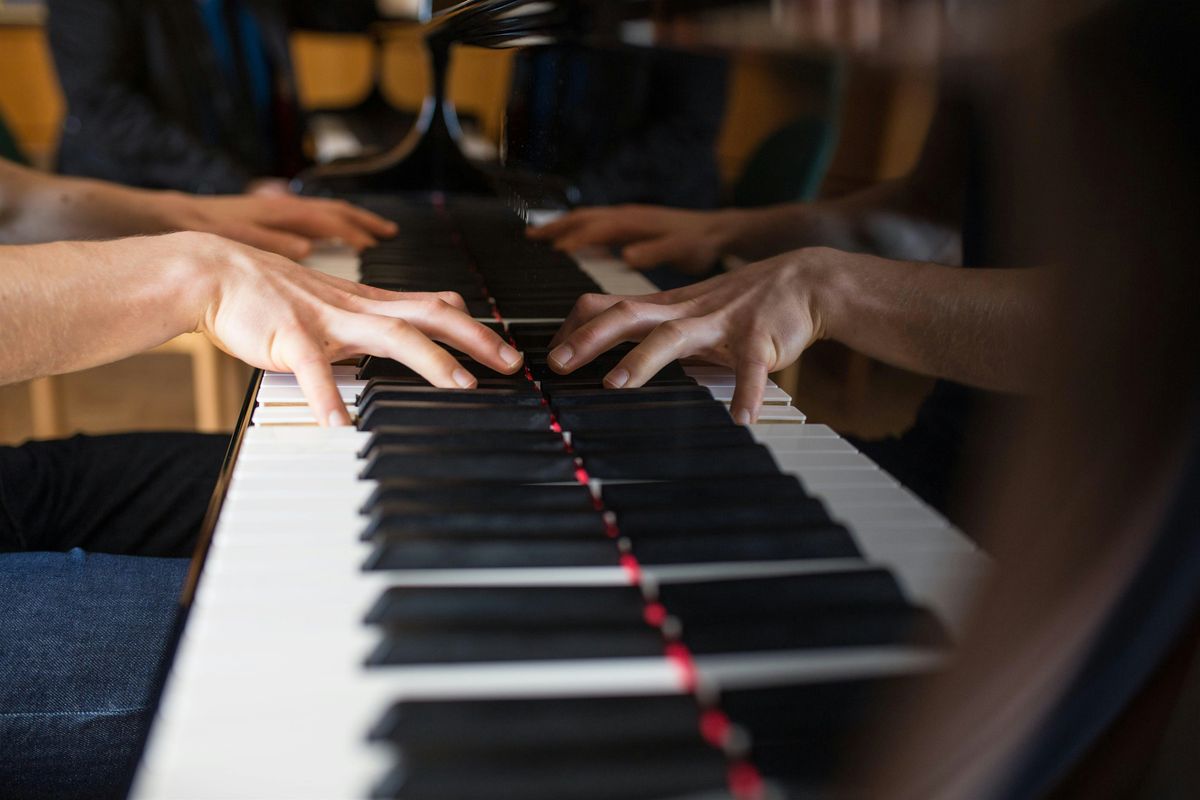 Studiokonzert f\u00fcr Klavier zum 3. Advent