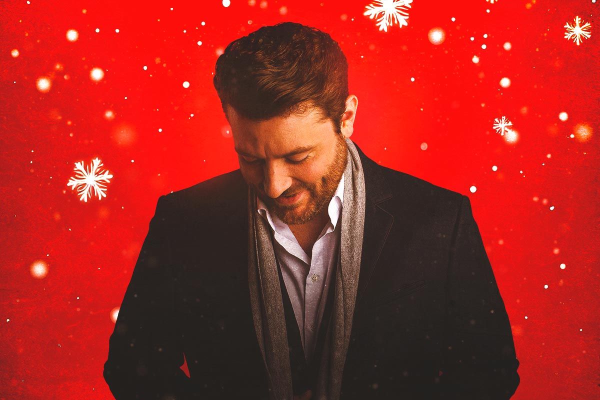 Chris Young - It Must Be Christmas at Paramount Theatre Cedar Rapids