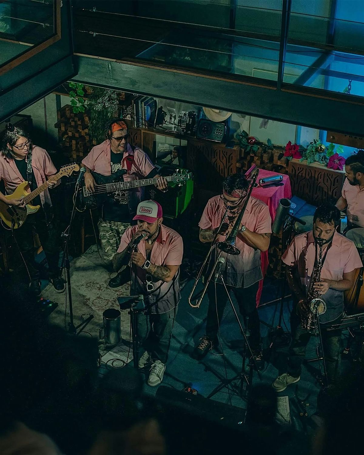 Amante Latino: A\u00f1o 1