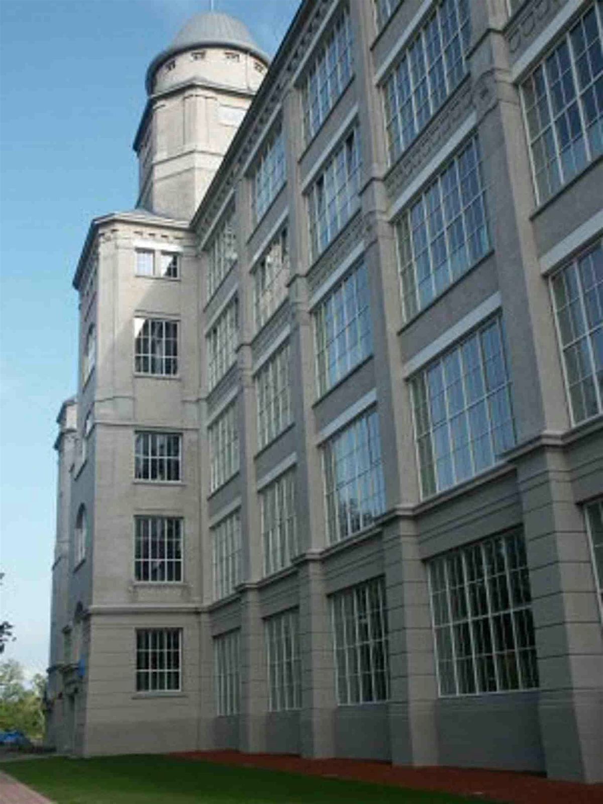 Augsburg Audio Tour: From Mills to Modern Marvels in Am Sch\u00e4fflerbach