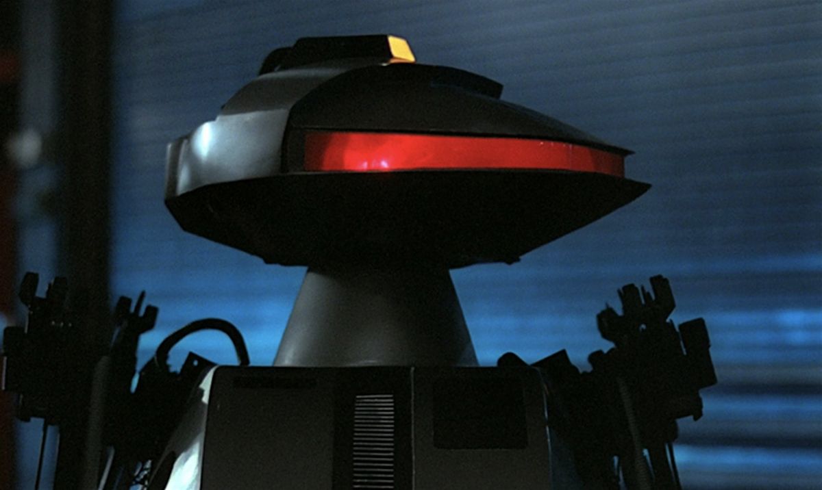 CHOPPING MALL (1986)