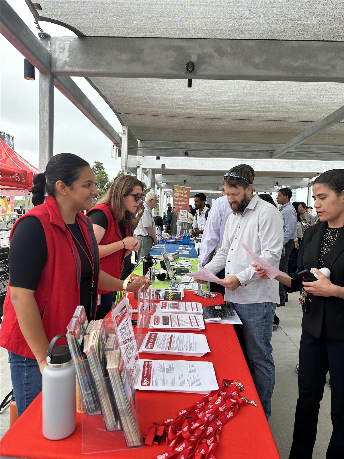 Building Bridges: Career and Community Fair + Resume Workshop