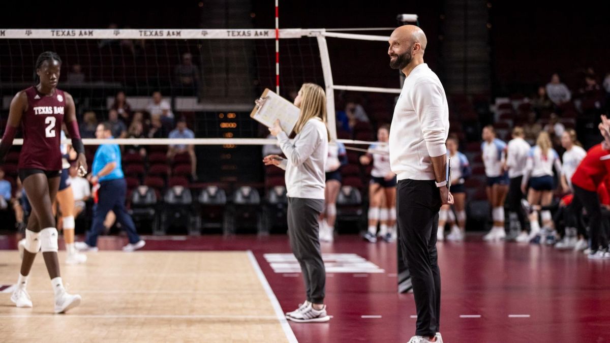 Texas Longhorns at Texas A&M Aggies Womens Volleyball