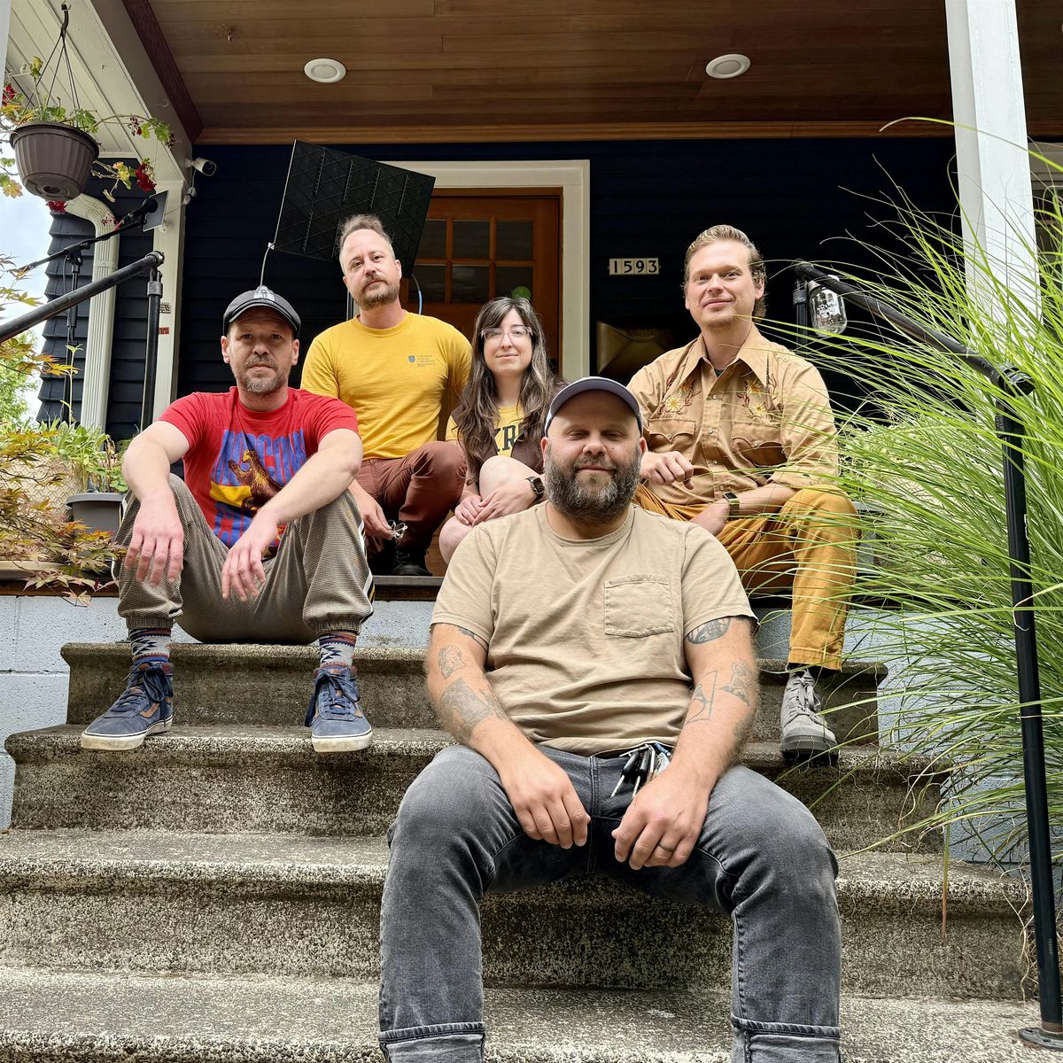 The Modern Folk with Star Family Singers + Pythias Braswell