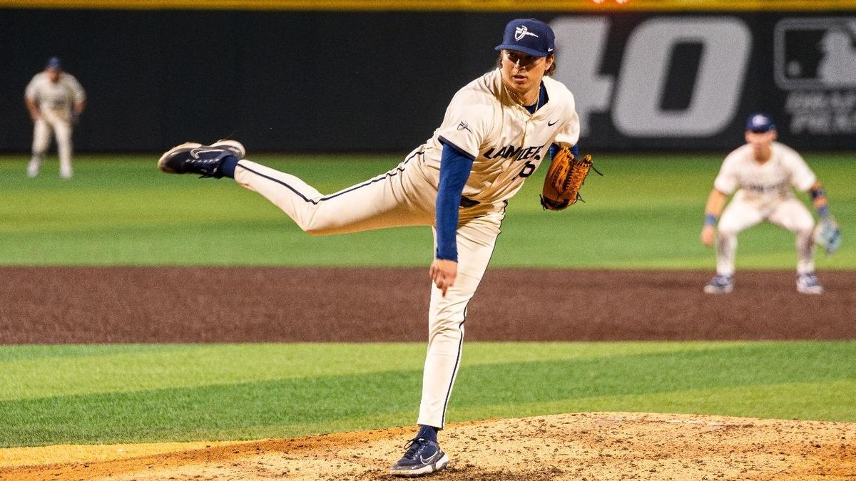Parking California Baptist Lancers at Pepperdine Waves Womens Basketball