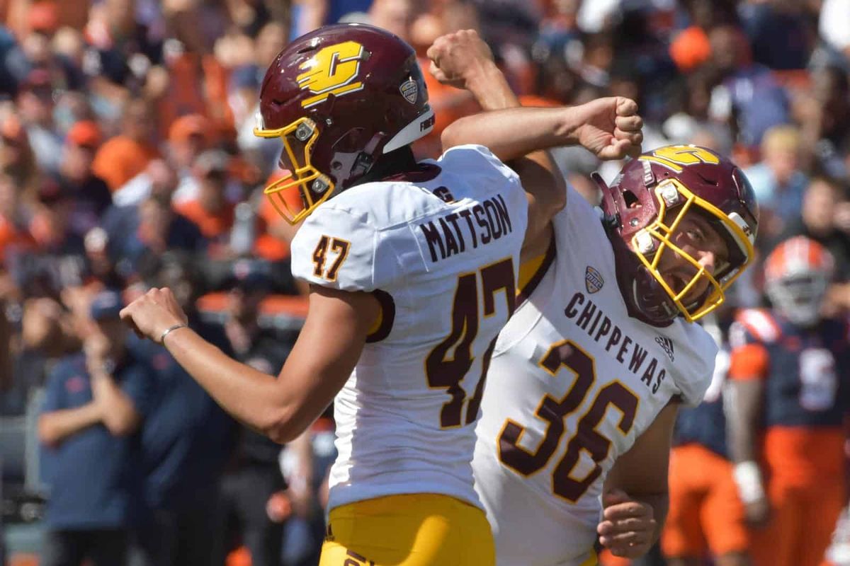 Louisville Cardinals vs. Central Michigan Chippewas