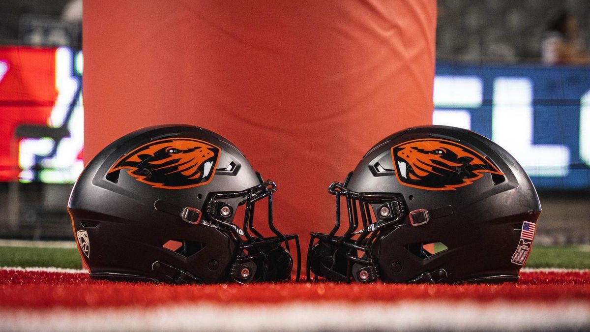 Parking Oregon State Beavers at Nebraska Cornhuskers Womens Soccer