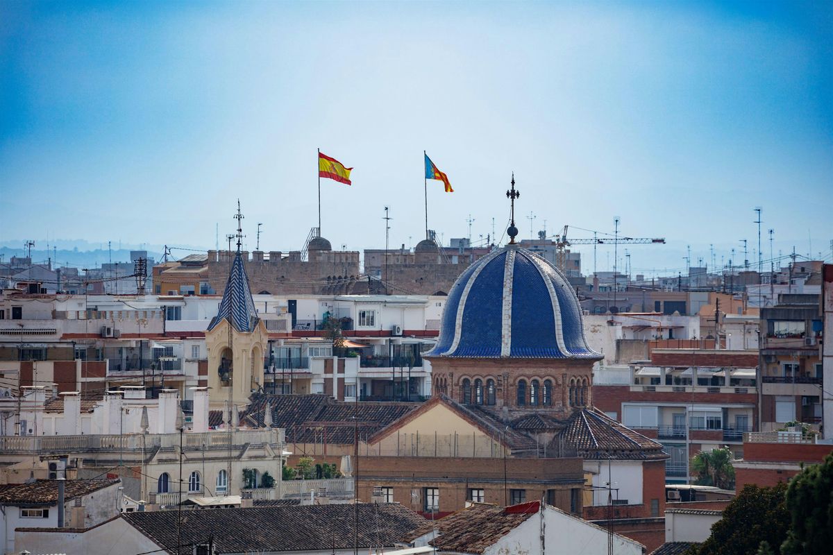 Astonishing  Scavenger Hunt - Valencia Hunt