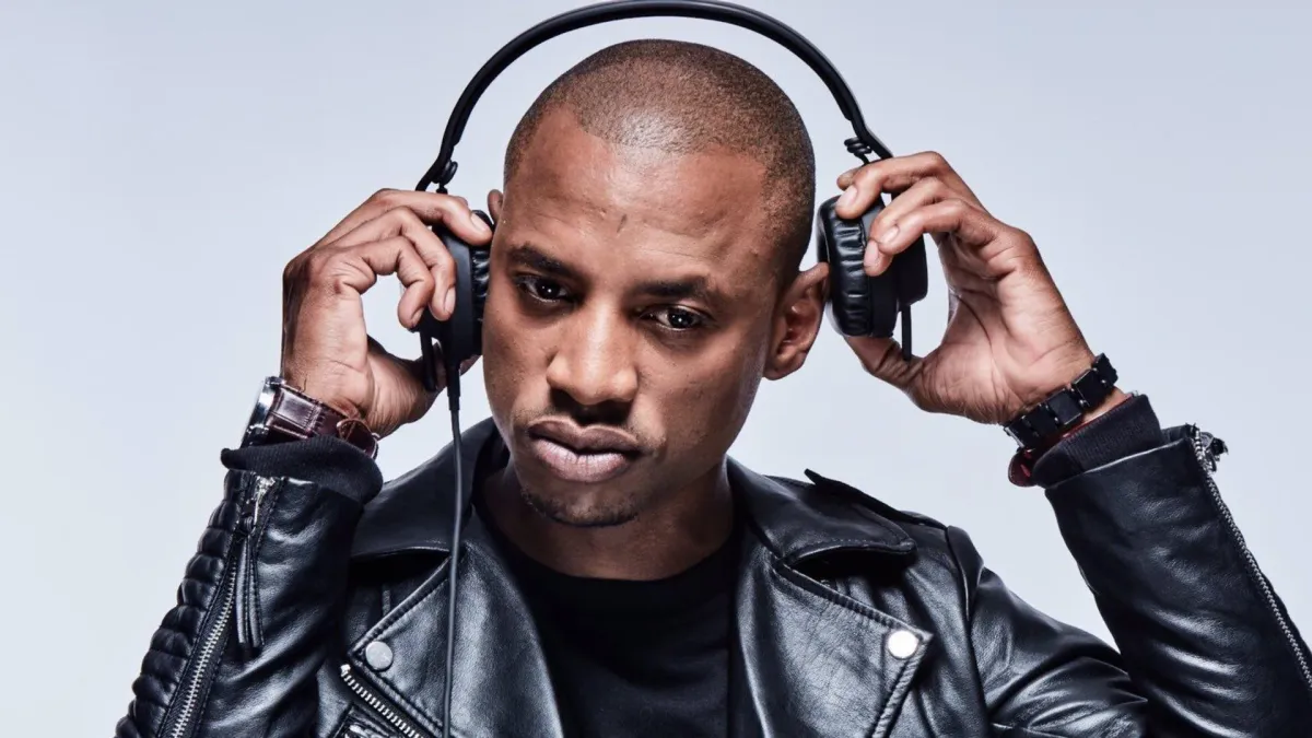 Da Capo, Sef Kombo in Greater London