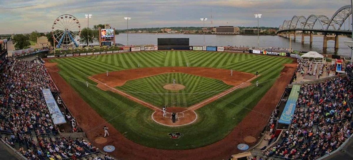 Parking Lansing Lugnuts at Quad Cities River Bandits