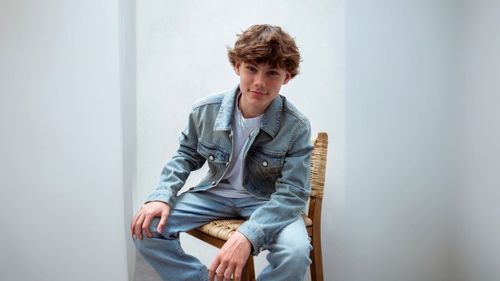 Maddox Batson - I Need A Truck Tour