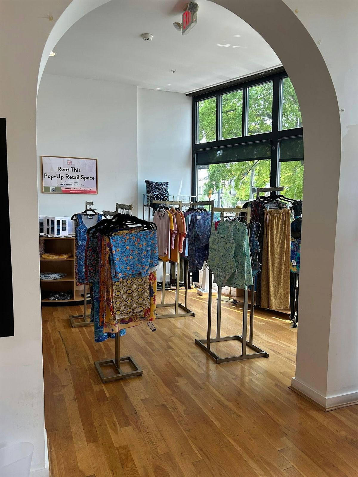 SIP, SHOP & SCAN!  Celebrate Your Unique Body with MySizeology!