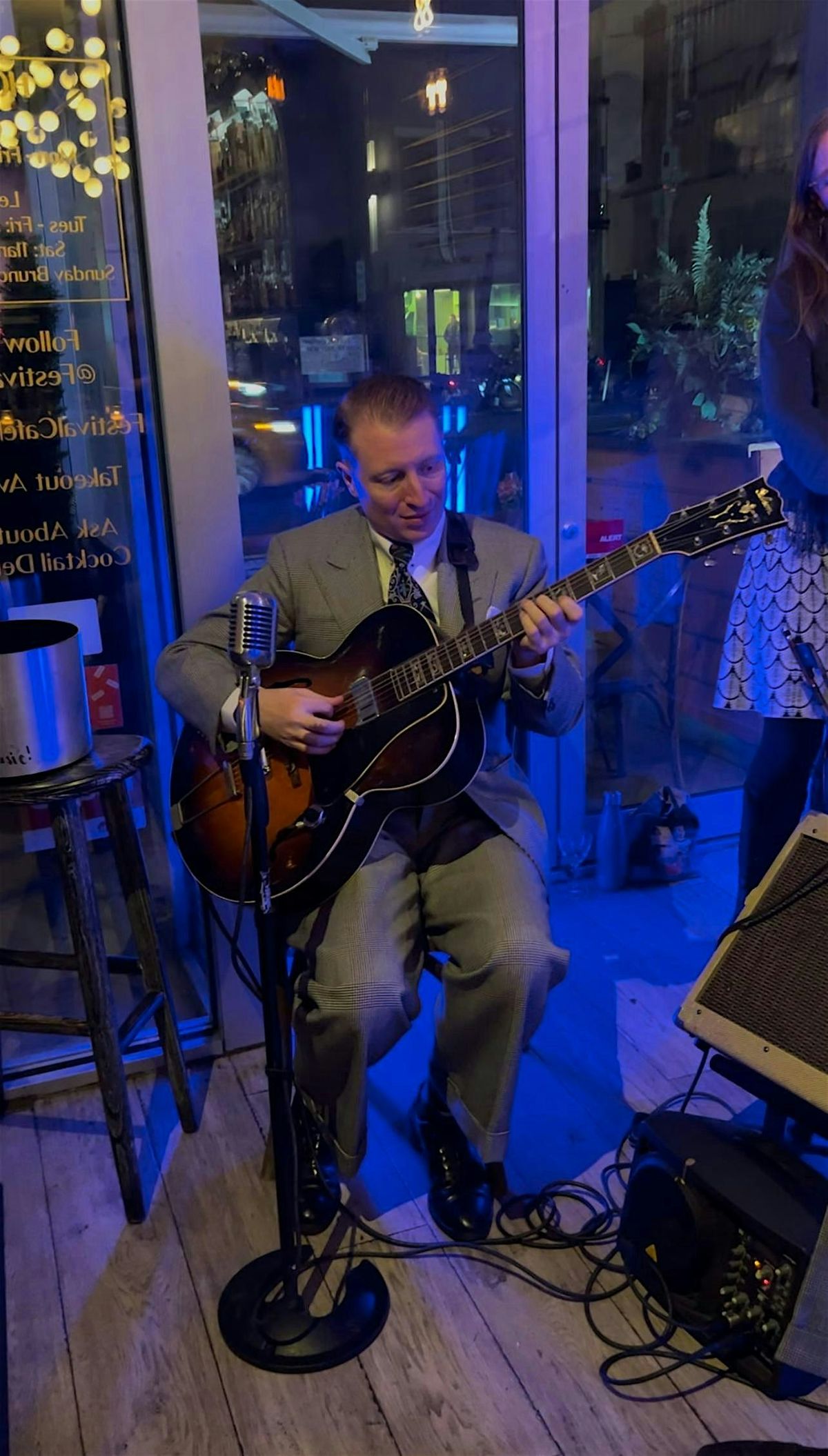 LIVE MUSIC THURSDAYS