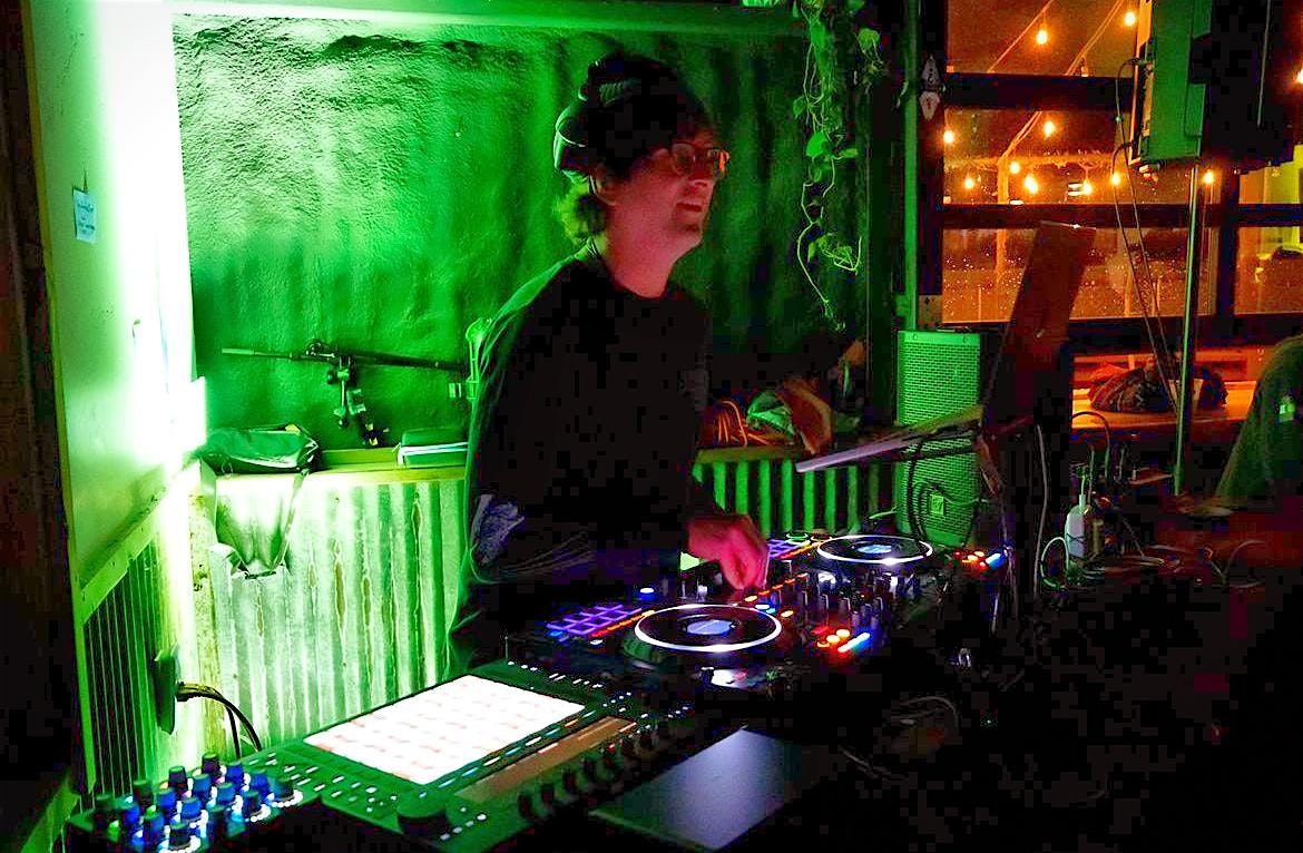 HOUSE PARTY SATURDAY w\/ DJ SUPNOD!