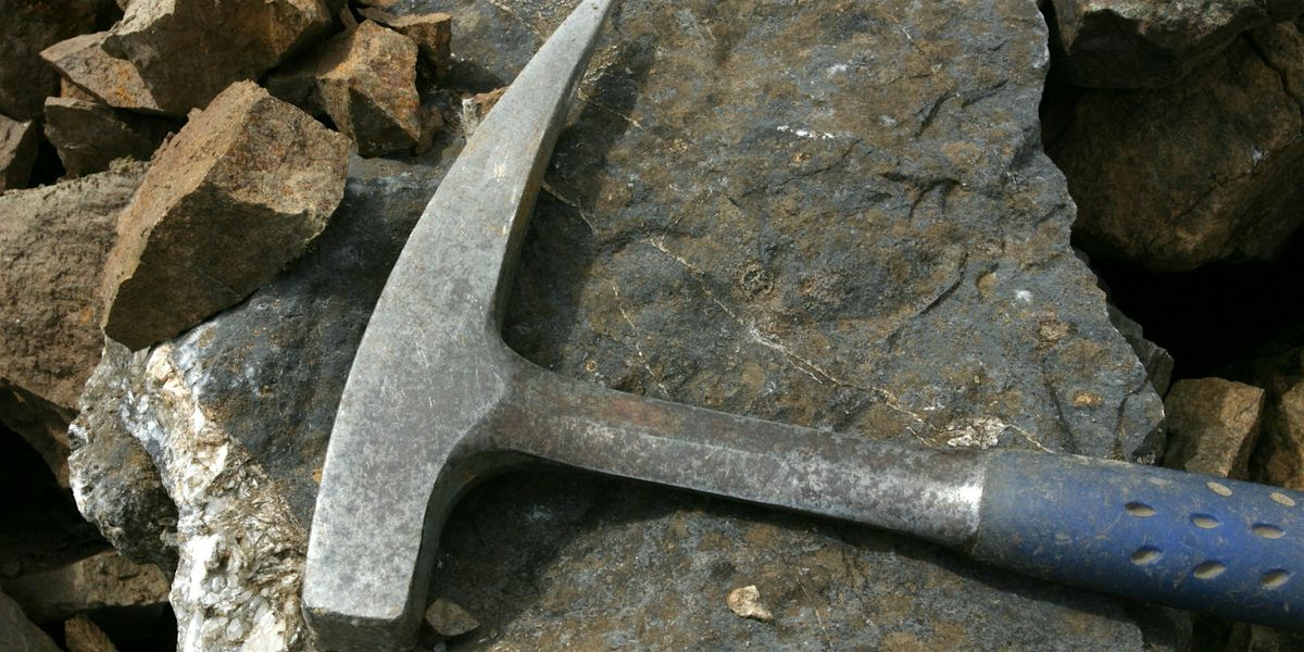Geology of the Gorge Hike (18+)