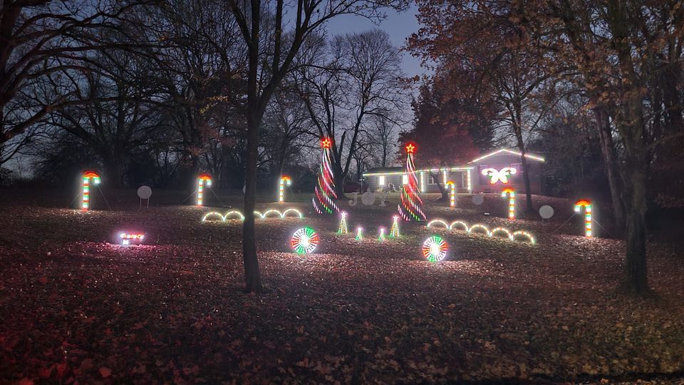 Christmas Light Show Shine Bright Lighting Show, Springfield, MO