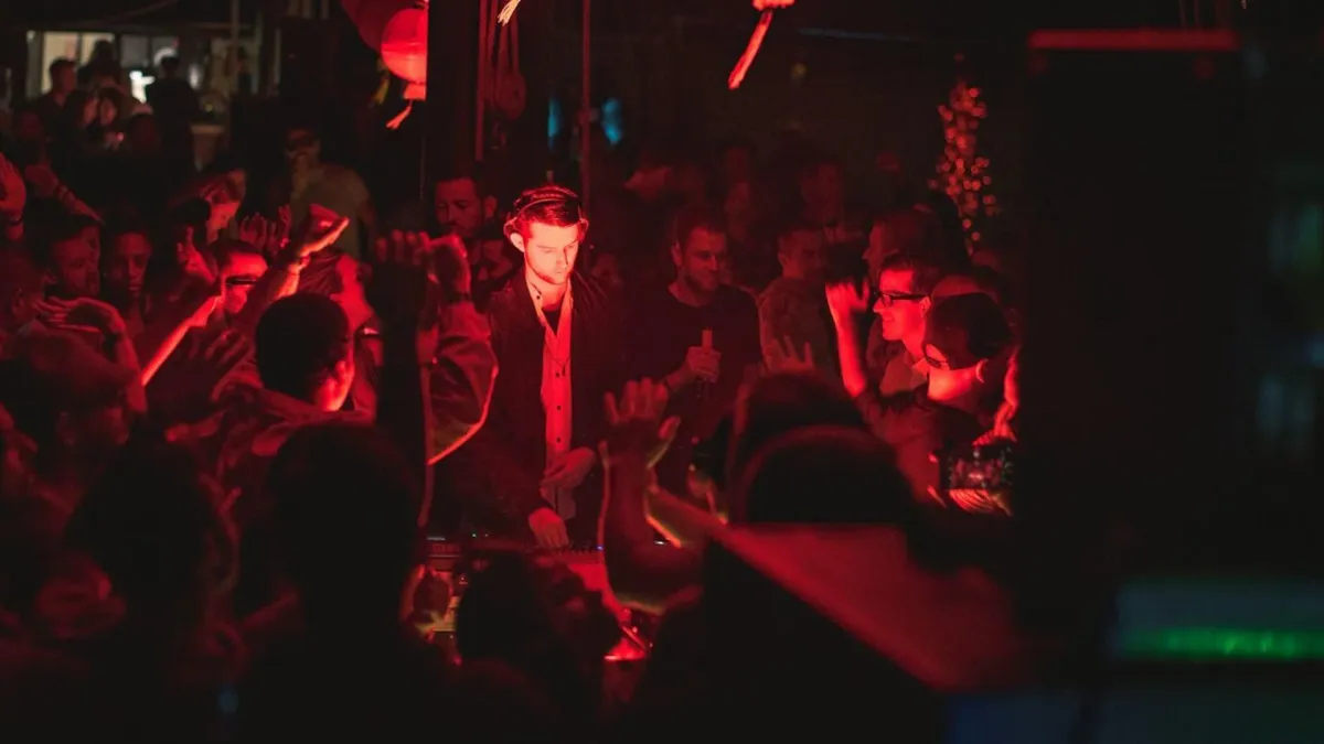 Simon Doty, Kamorah in Greater London