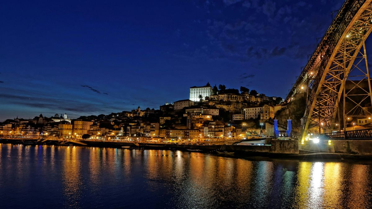 Porto by Night Free Tour