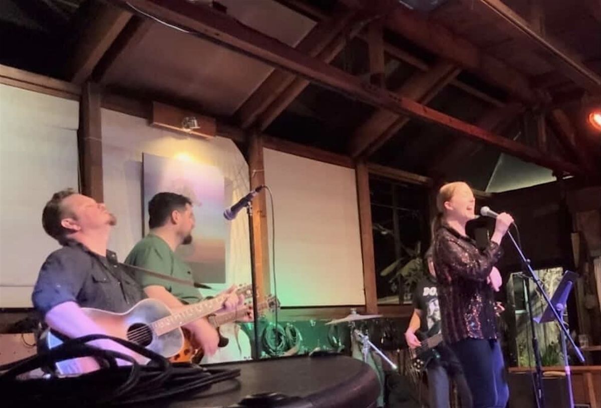 LIVE Music Friday: Six String Mixtape