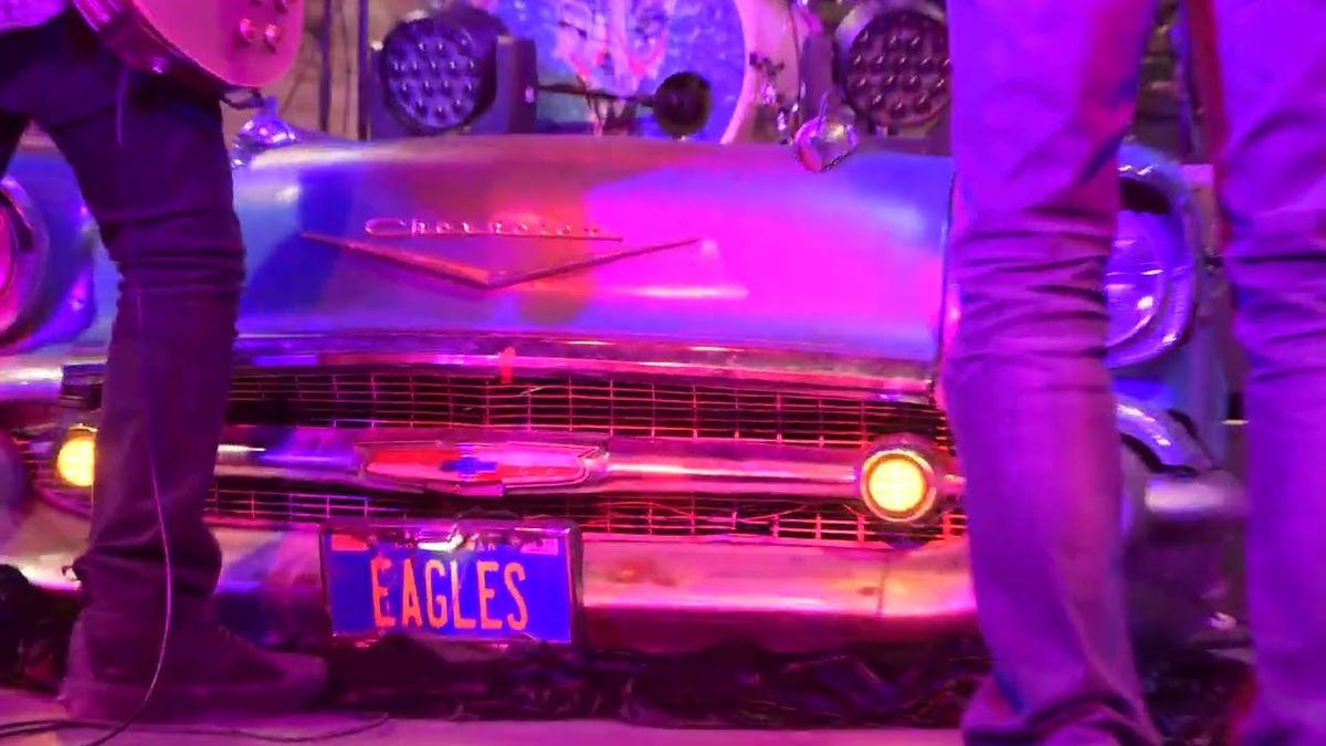 Parking Elf'd Up Holiday Bash - Back To The 80s