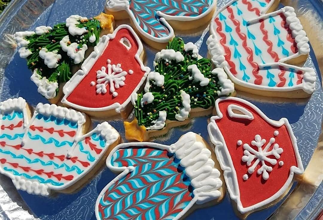 Christmas Cookie Decorating With Cider!!