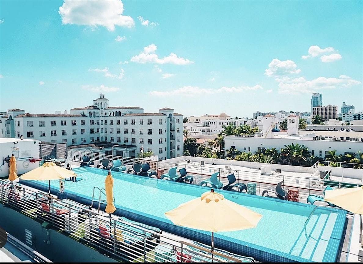 Rooftop Pool Access: Day pass