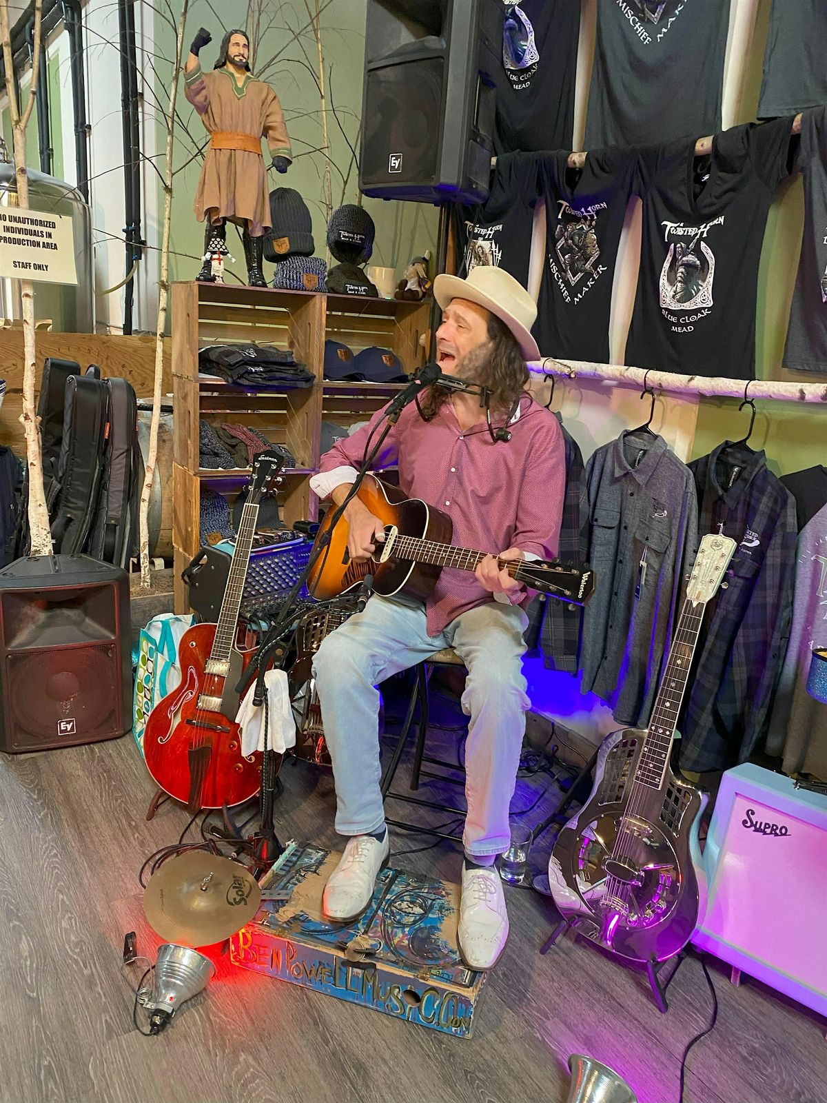 Live Music by Ben Powell