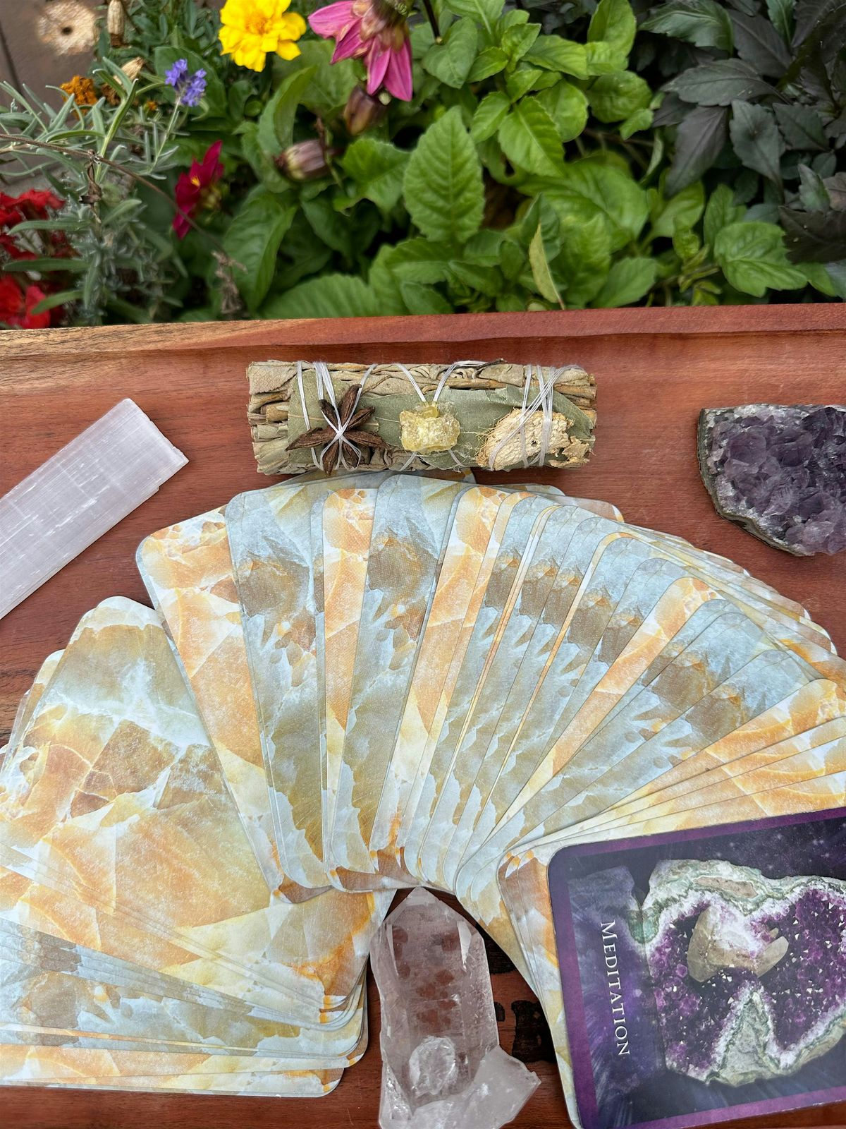 CRYSTAL ORACLE READING- Metaphysical Fair