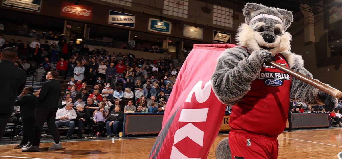 Parking Stockton Kings at Sioux Falls Skyforce