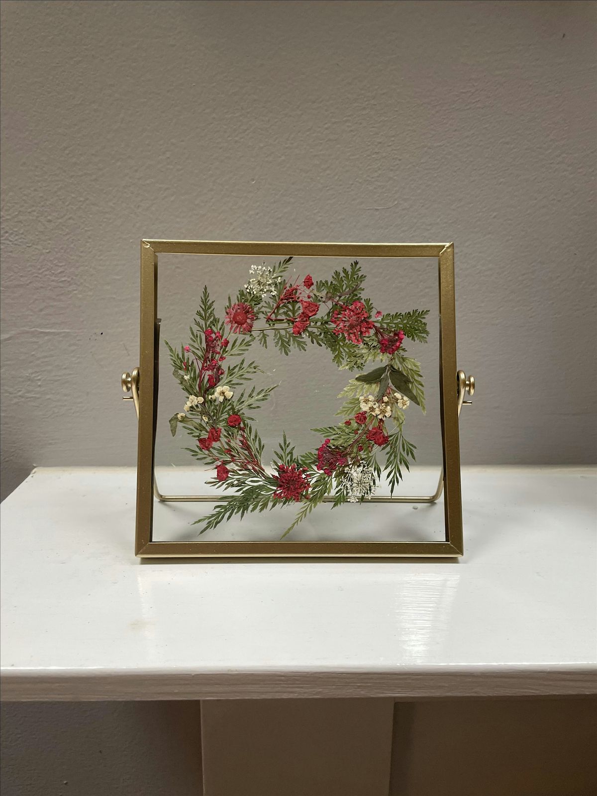 Pressed Flower Wreath at Ghostface Brewing