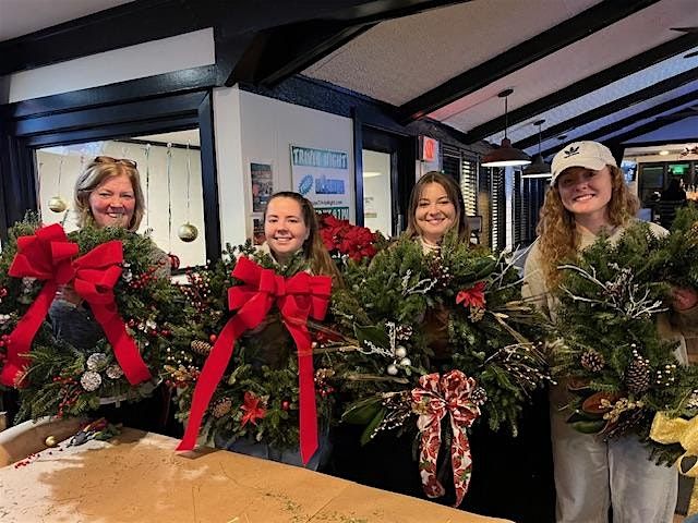 Holiday Wreath Decoration Night