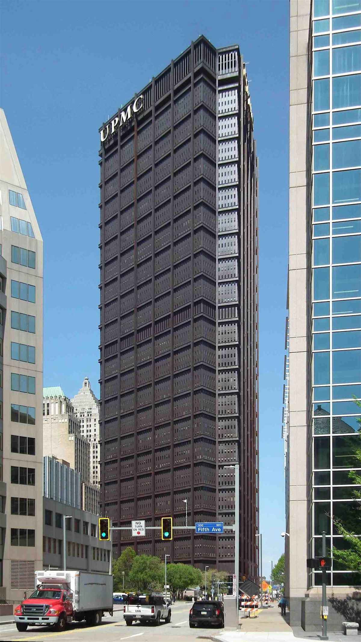 Pittsburgh Audio Tour: Steel Giants and Cultural Gems of Downtown