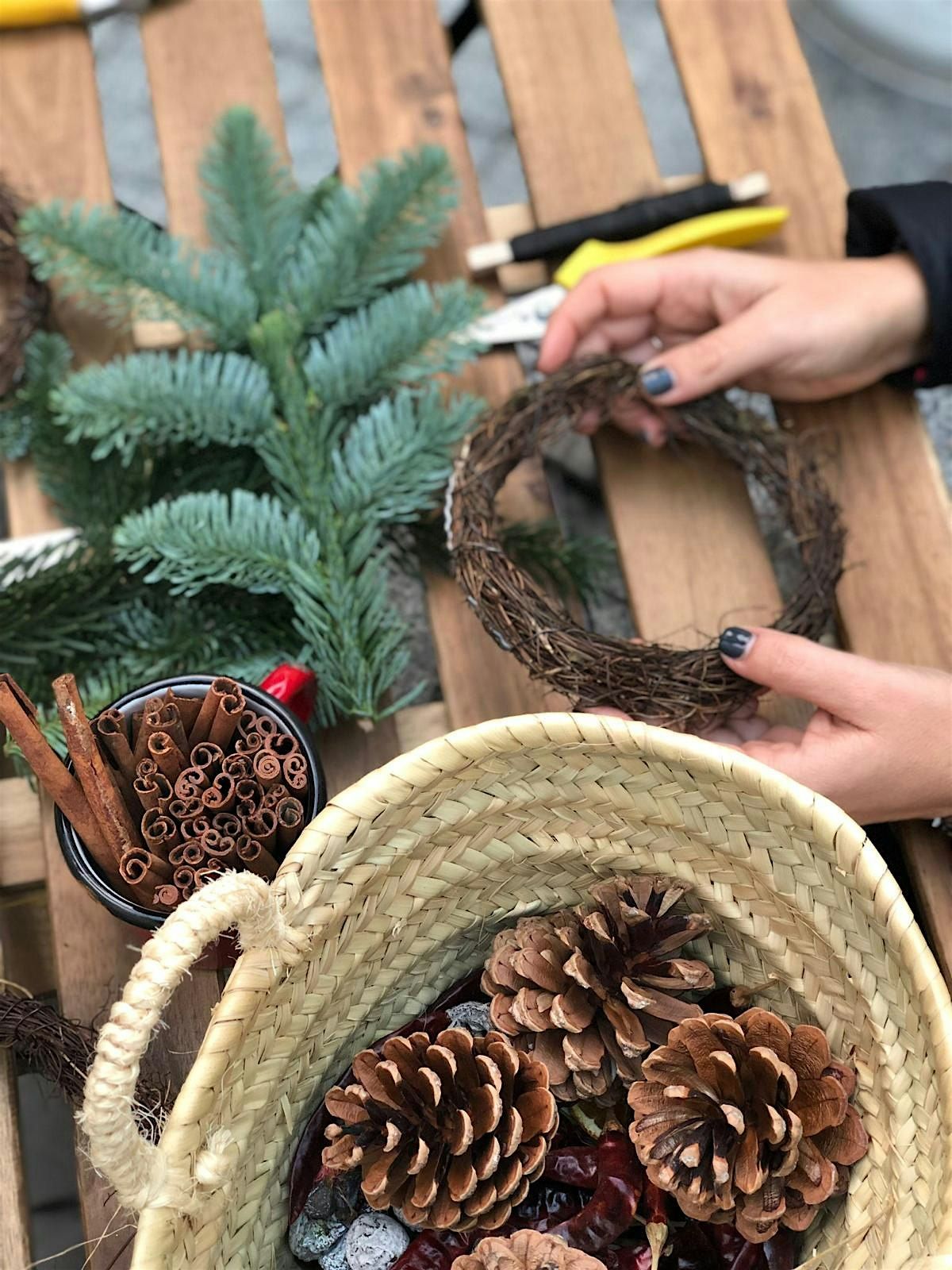 Taller de coronas de navidad