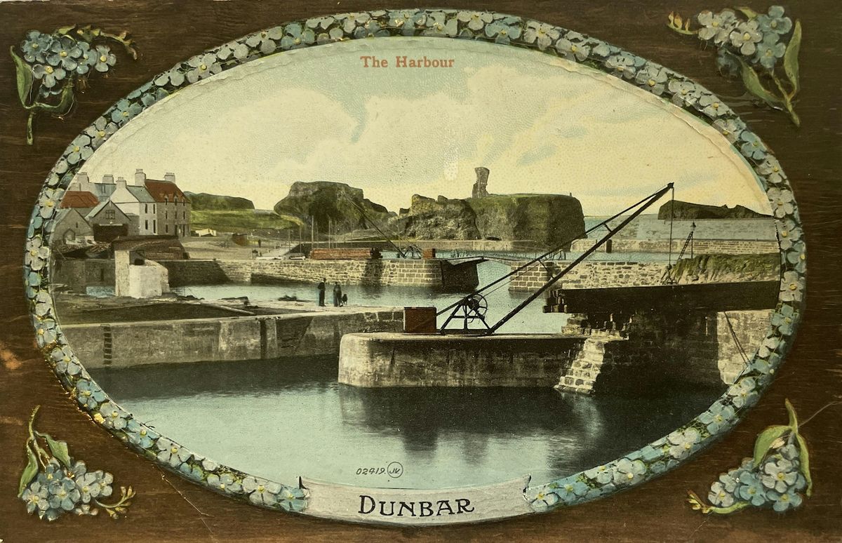 Walking tour of the Dunbar Harbour at Dunbar Town House Museum ...