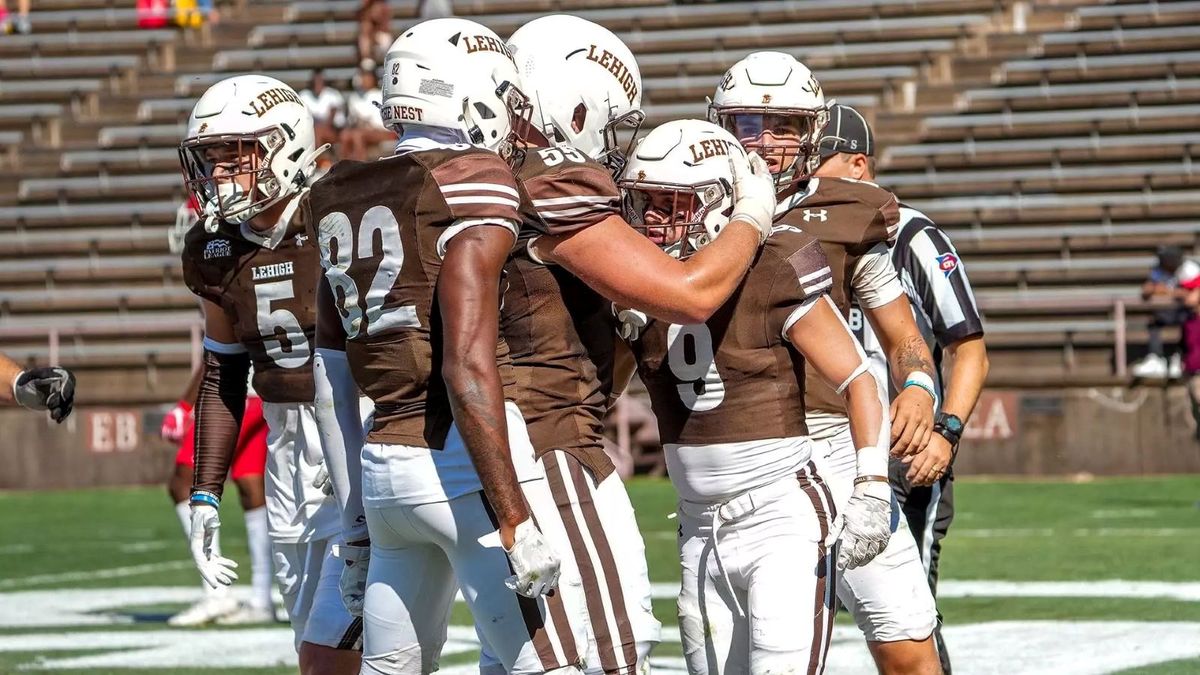 Lehigh Mountain Hawks vs. Sacred Heart Pioneers