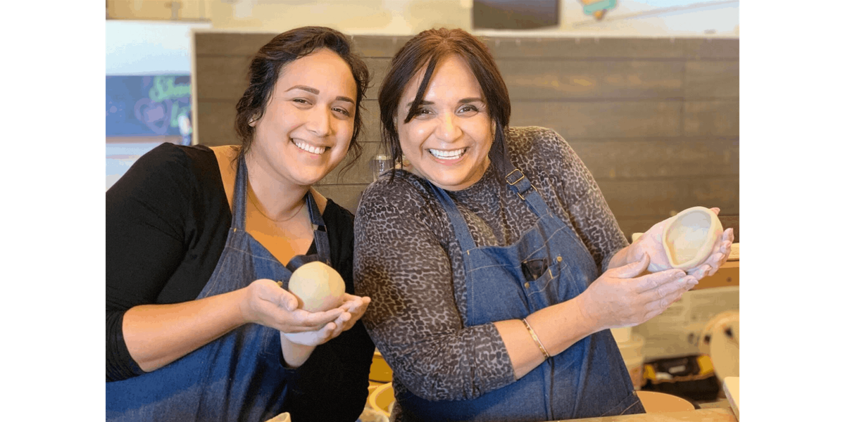 Working the Pottery Wheel - Pottery Class in Los Angeles | Classpop!\u2122