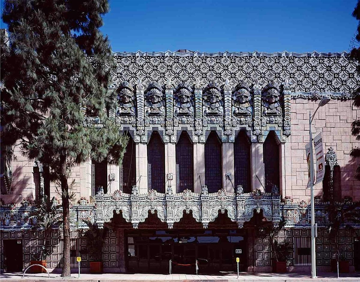 Los Angeles Audio Tour: Art, Elegance & Echoes of Broadway