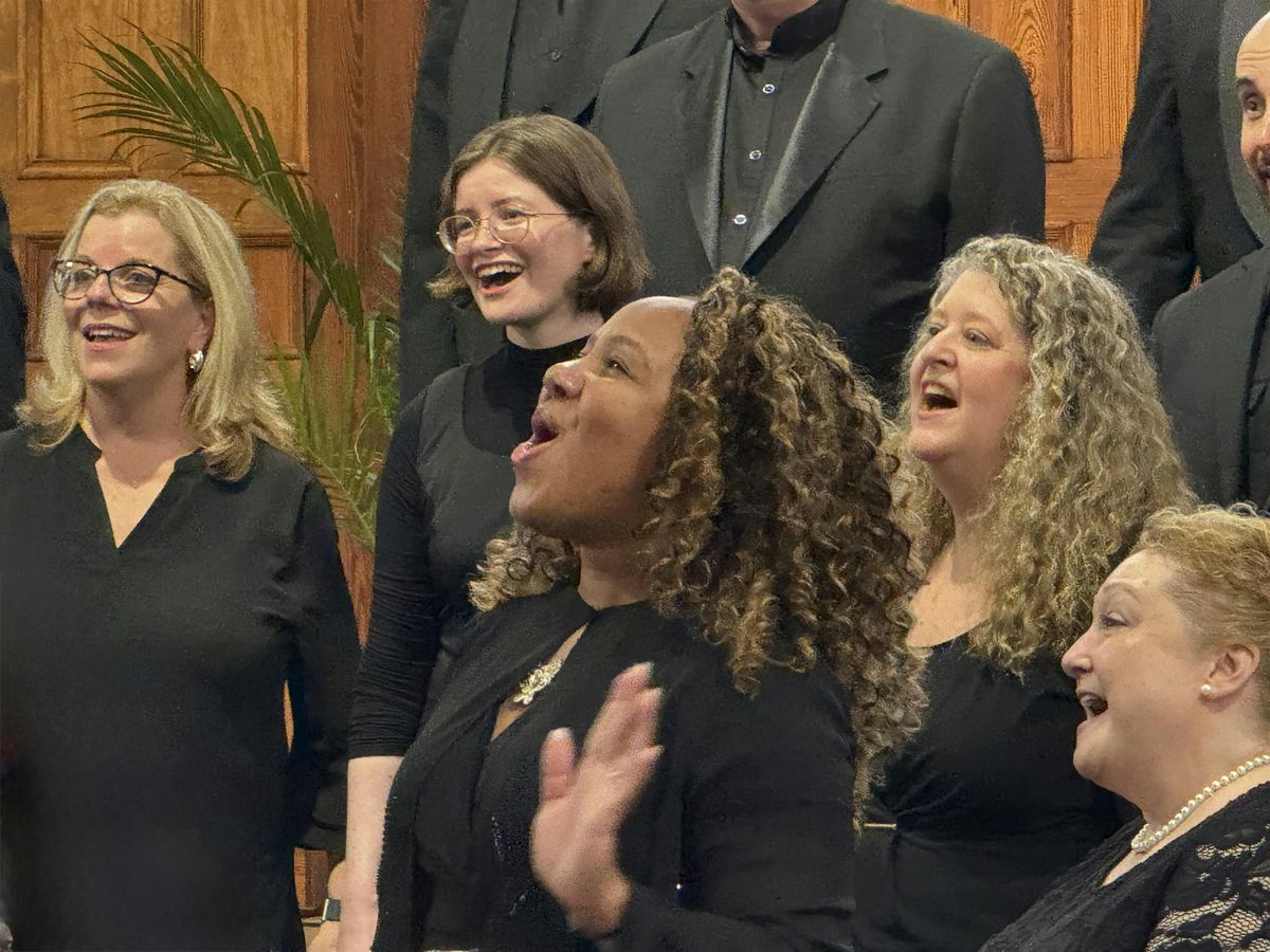 Candlelight & Carols With The New South Festival Singers