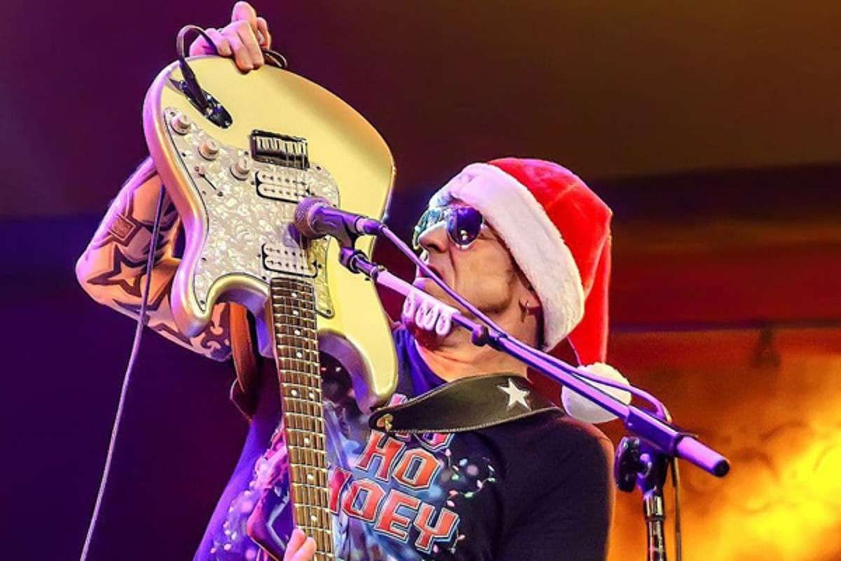 Gary Hoey - Ho Ho Hoey at Tupelo Music Hall