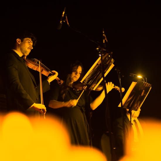 Candlelight: 90s Unplugged