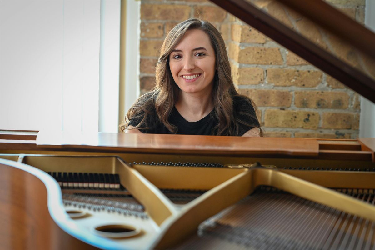 Heather Mall and Lauren Extrom