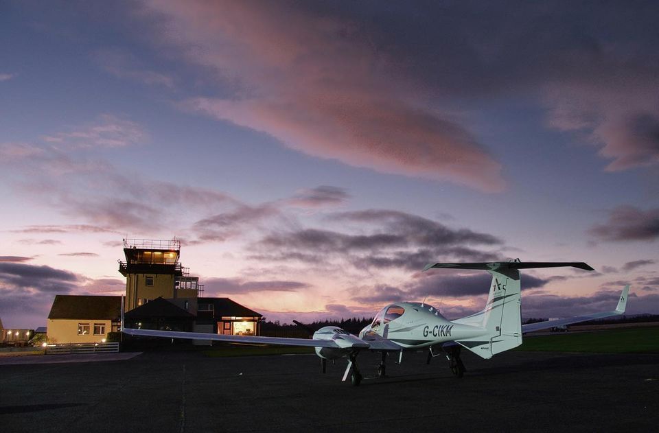 Book a Tour of ACS Flight Training at Perth Airport ACS Flight