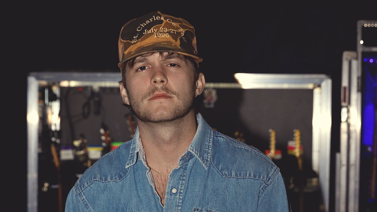 Noah Hicks at A and R Music Bar